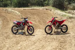 Ducati stravolge il mercato del cross: svelate le nuove Desmo450 MX 2027 affinate in gara