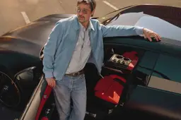Brad Pitt e la tentazione da 1.169 CV: al via la campagna mondiale per la Mercedes-AMG GT Coupé 4