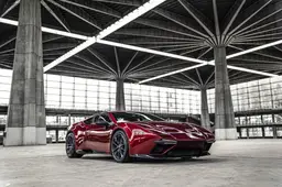 Design classico e cuore moderno: la Panther ProgettoUno di ARES fa festa al Concorso d'Eleganza