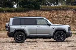 Fino a 435 CV, ibrida e 4x4: ecco i prezzi della GWM H7, il SUV Full Optional a meno di 30.000 euro