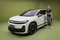 Ho visto dal vivo la nuova Volkswagen ID. Tiguan e te la racconto: svolta elettrica ma si ispira al passato