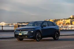 Fino a 741 km di autonomia e 375 cavalli: quanto costa davvero la nuova Lancia Gamma in Italia