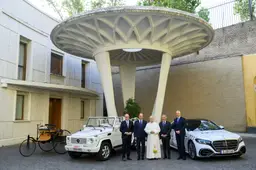 Dalla prima auto di Pio XI alla svolta di Giovanni Paolo II: in Vaticano mostra evento sulle vetture del Papa