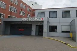 ingang gebouw spoedpost huisartsenspoedpost scaled