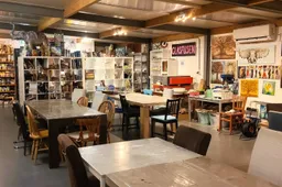 Atelier rechts overzicht