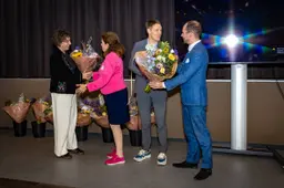 Bestuurders en wethouders bij opening bijeenkomst