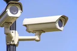 Ruim 2 miljoen flitsboetes in 8 maanden, 39% meer boetes voor door rood rijden