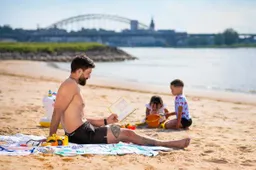 Even uitchecken? Duik deze zomer in een goed boek!