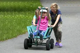 pixa buiten spelen