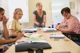 Taal in de Wijk. 1. Foto - Welzijn Beverwijk,