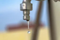 water-tap-g1714781b5-640