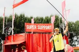 foto: Super Supporter door Yasser Ballemans - Lowlands 2026 -  foto door Jort Brummel