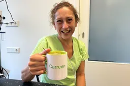 Carreen Loriaux van Dierenkliniek IJburglaan: 'Tijdens de operatie bleek de kat een gebruikt condoom te hebben gegeten'