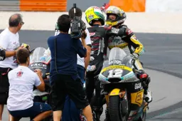 MotoGP, Johann Zarco saluta Tom Lüthi: "Un esempio per me"