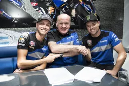 Superbike: van der Mark e Lowes confermati in Yamaha per il 2019