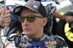 Superbike: Ayrton Badovini riparte dal CIV con Guandalini e BMW