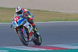 National Trophy 1000 Mugello 2: Grandiosa pole della sorpresa Alex Sgroi
