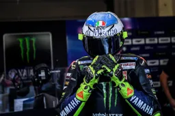La mamma di Valentino Rossi: "Mi sono vergognata per quel casco"