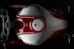 Superbike retrospective, Ducati Panigale: Il debutto difficile del Superquadro