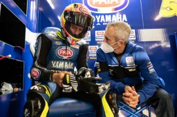 Superbike, Denning (Yamaha): "Locatelli già vincente? Una bella richiesta, ma..."