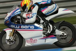 125cc: Maverick Vinales e Miguel Oliveira, deb d'assalto