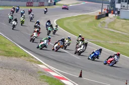 Tornano le 2 tempi a Modena: un tuffo negli anni '90