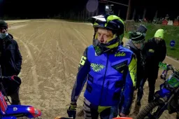 Valentino Rossi al Ranch di Tavullia: giro di pista step by step