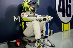 MotoGP, Valentino Rossi: "Doppio problema al motore Yamaha"