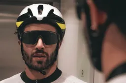 Andrea Iannone finisce ancora nel mirino del gossip