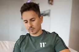 MotoGP, Jorge Lorenzo: tirata di orecchie ad Enea Bastianini