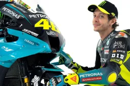 Valentino Rossi: rinnovo legato ad una clausola del contratto