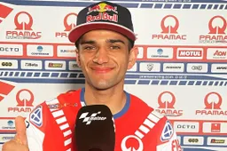 MotoGP Test Qatar, vento sullo shakedown. Ducati in pista con quattro piloti