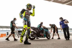 MotoGP, Valentino Rossi e Franco Morbidelli marinai in tempesta