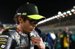 MotoGP, Valentino Rossi: AAA cercasi grip disperatamente