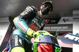 MotoGP, Valentino Rossi: possibile addio con VR46 e il sogno Ferrari