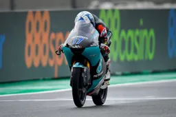 Moto3 GP Europa: John McPhee, pole sotto il diluvio