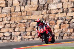 Superstock 1000 Assen Sarà ancora Rinaldi vs. Scheib?