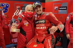 MotoGP, dispositivo holeshot: Ducati ribatte a Marc Marquez