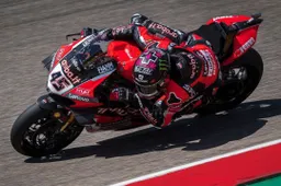 LIVE Superbike Aragon: Jonathan Rea vince e tocca quota 100