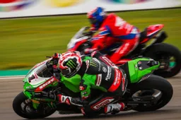 LIVE Superbike Aragon/2: Redding vince con l'azzardo slick, 2° Jonnhy