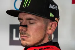 Superbike-MotoGP Ducati: Scott Redding frena Chaz Davies