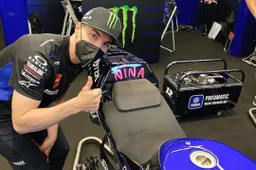MotoGP, Yamaha: prima volta con l'holeshot anteriore-posteriore