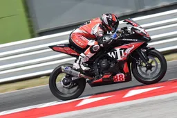 Supersport 300 Misano Gara Pérez vince davanti a Pontone e Coppola