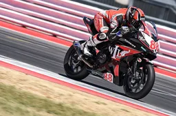 Supersport 300 Germania Prove 1 Mika Pérez davanti ad Ana Carrasco