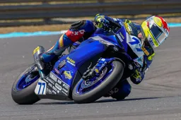 Supersport, prove Estoril: Aegerter si prende i riflettori, 3° Caricasulo