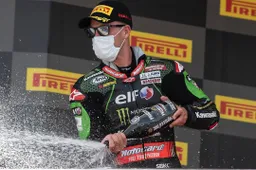 Superbike, Jonathan Rea: "Scott Redding compensa con la potenza"