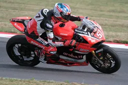 Superstock 1000 Germania: Prove 3, Mike Jones davanti a tutti