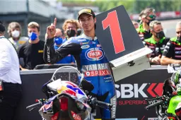 Superbike, brivido Razgatlioglu: "Jonathan Rea poteva fregarmi"