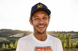 MotoGP, Gianni Morandi: "Valentino Rossi, tu sei protagonista!"