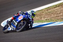 Supersport Jerez, Gara: Vince Federico Caricasulo, festa rimandata per Lucas Mahias